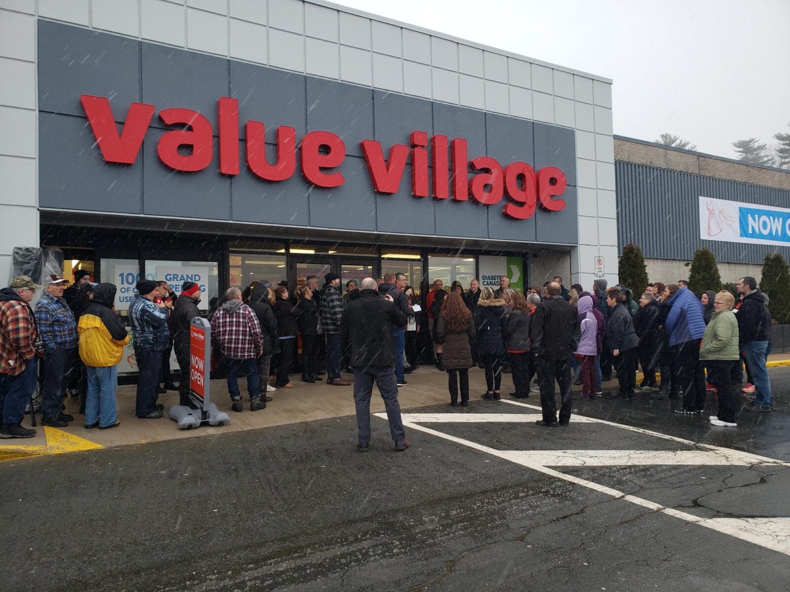 Huge Crowds Hit Shouth Shore Centre as Value Village Opens