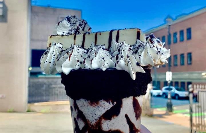 a picture of an Oreo Cheesecake milkshake from Fun & Shakes